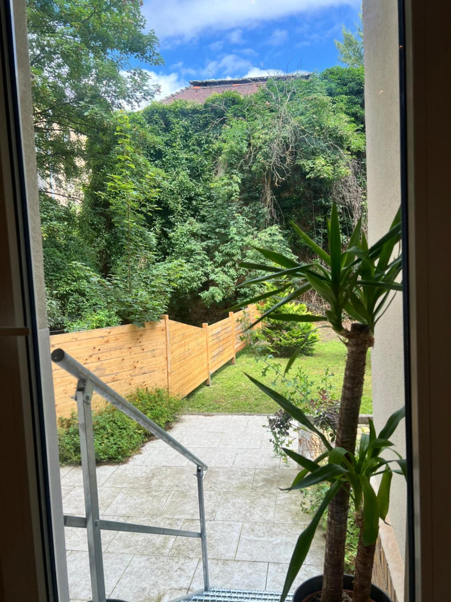 Soul-Apartment Terrasse Privat-Parkplatz Boxspringbett 55Zoll Tv Wlan Leipzig Luaran gambar